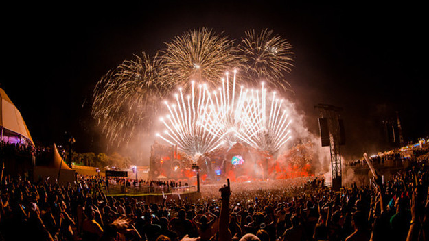 【TOMORROWLAND別注】FRINGE CARNIVAL TOMORROWLAND別注】FRINGE CARNIVAL Special Gift: Vintage