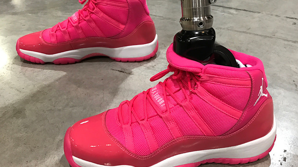 All pink jordan 11 online