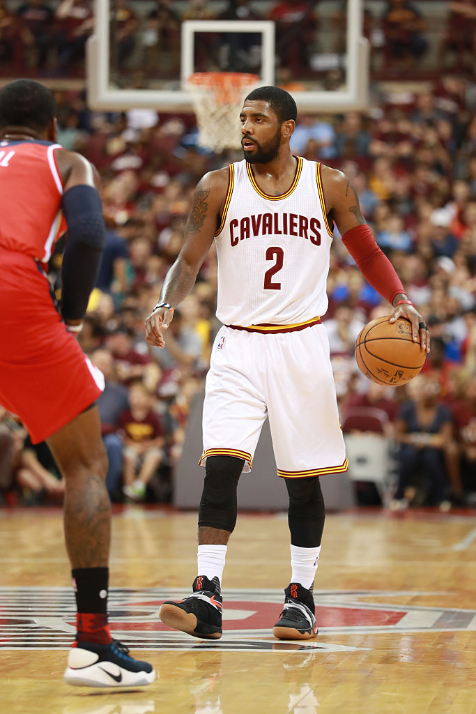 Shops kyrie irving 2s