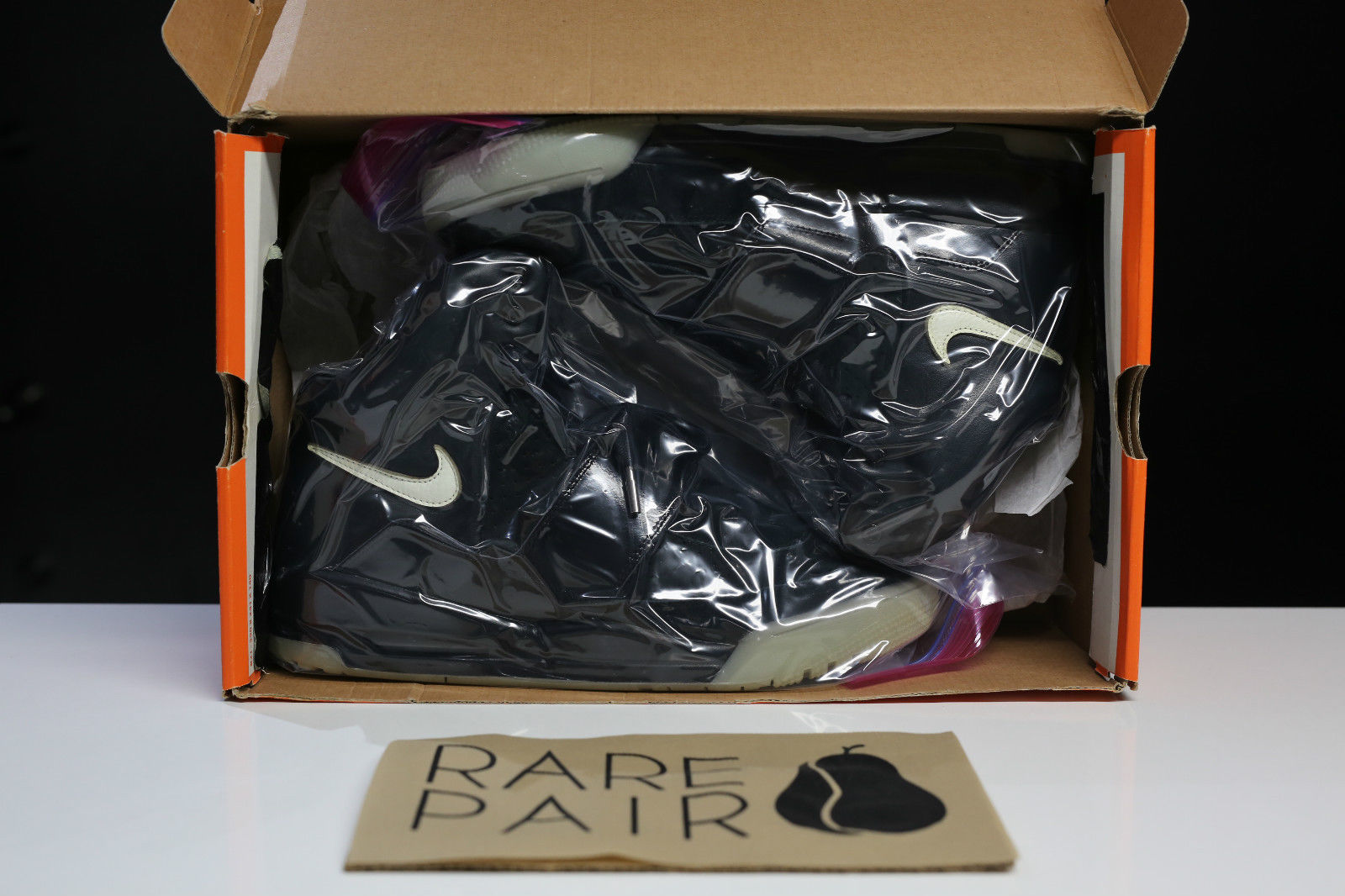 Nike yeezy box best sale