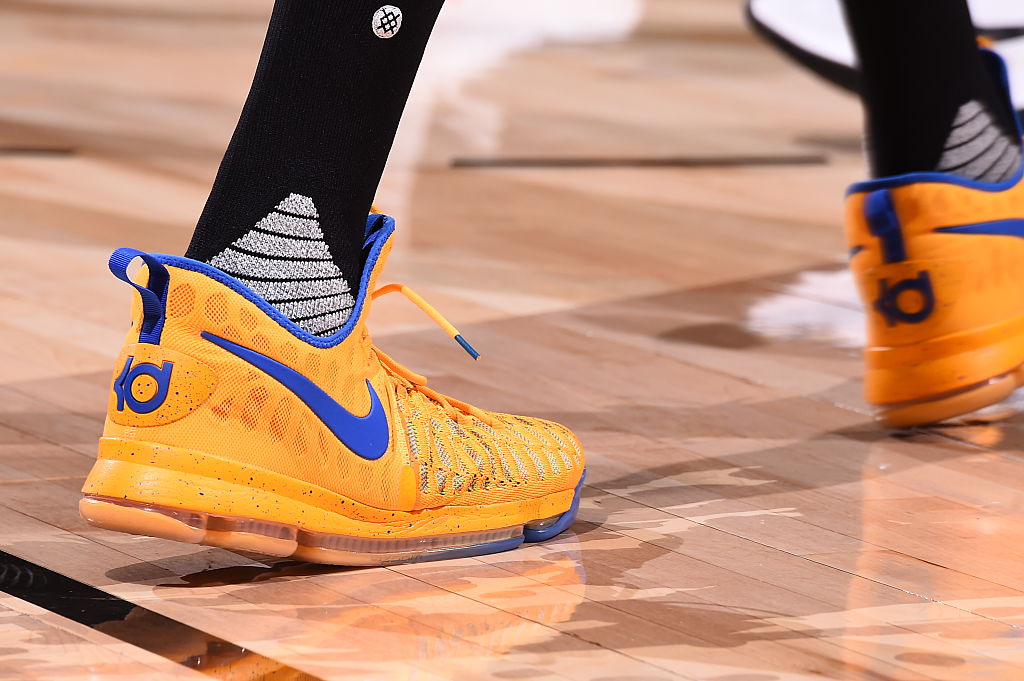 SoleWatch Kevin Durant Wears the Most Golden State KD