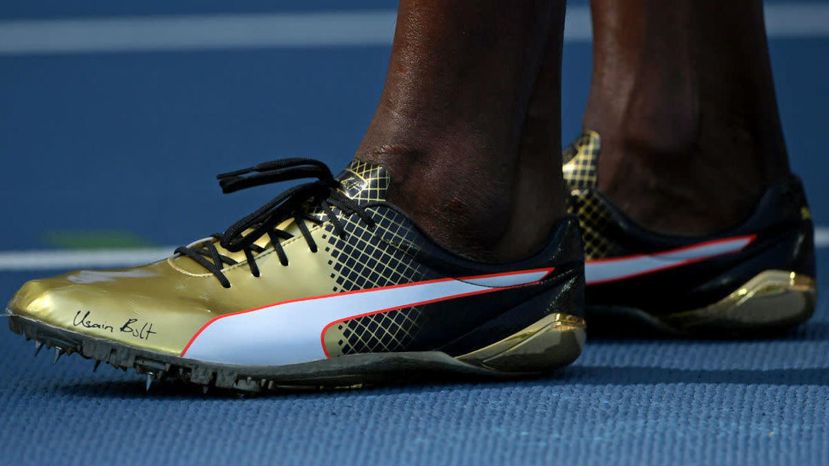 Here s the Gold Shoes Usain Bolt Is Wearing to Dominate t