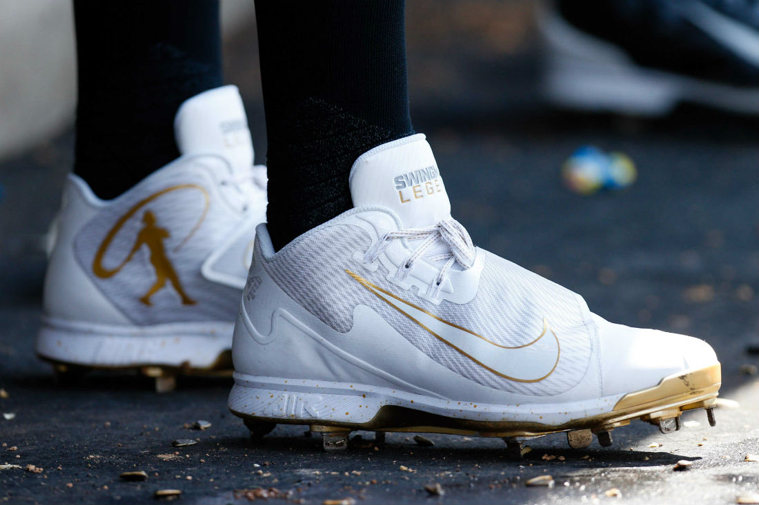 Nike Baseball Players Honor Ken Griffey with Hall of Fame