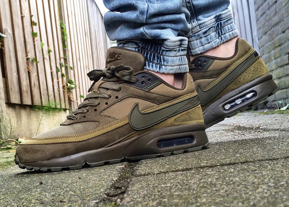 Nike Air Max BW Prepares for Fall With Olive Shades