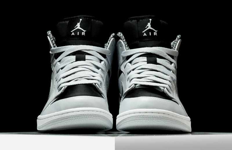 Air jordan 1 mid (pure platinum/white metallic/silver-black) best sale