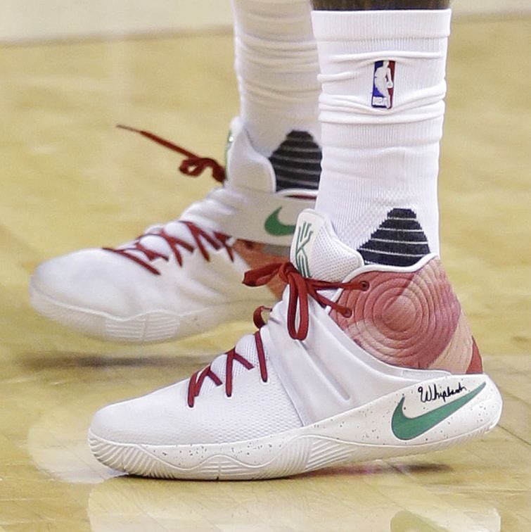 Kyrie 5 fashion krispy kreme