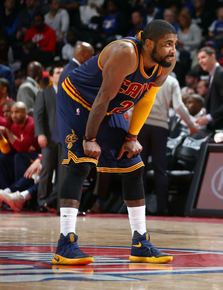 カイリー2 28cm Cavs Buy Kyrie 2 'Cavs' - 819583 447 | GOAT