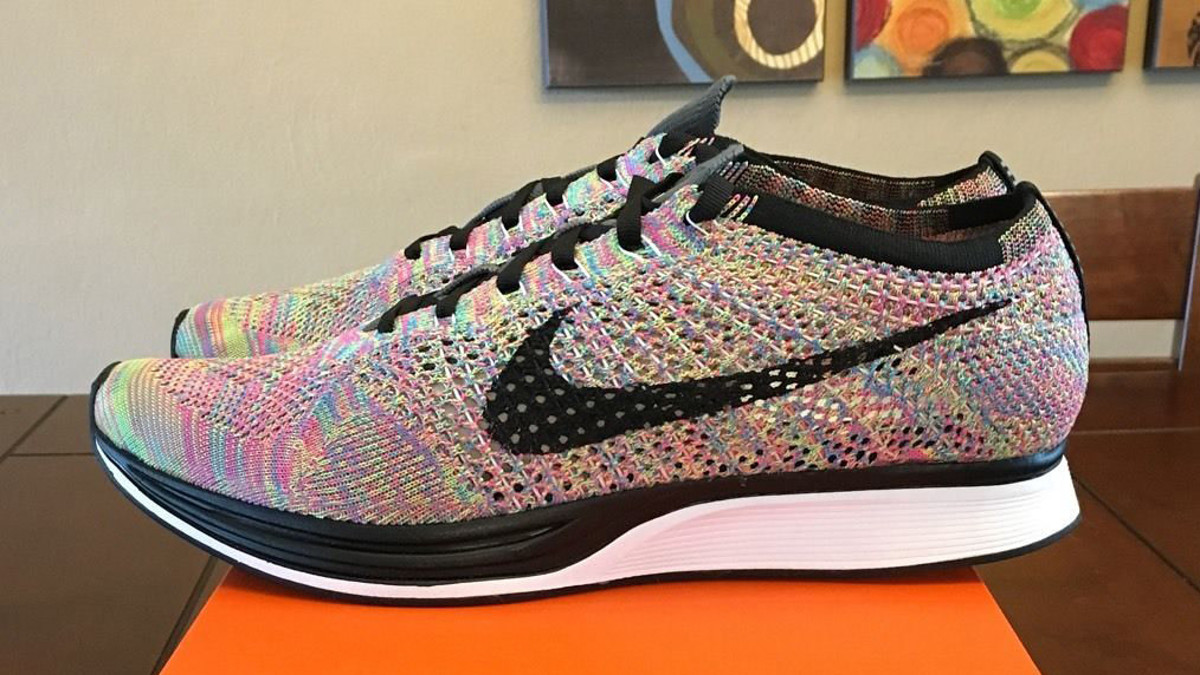 Nike flyknit multicolor racer best sale