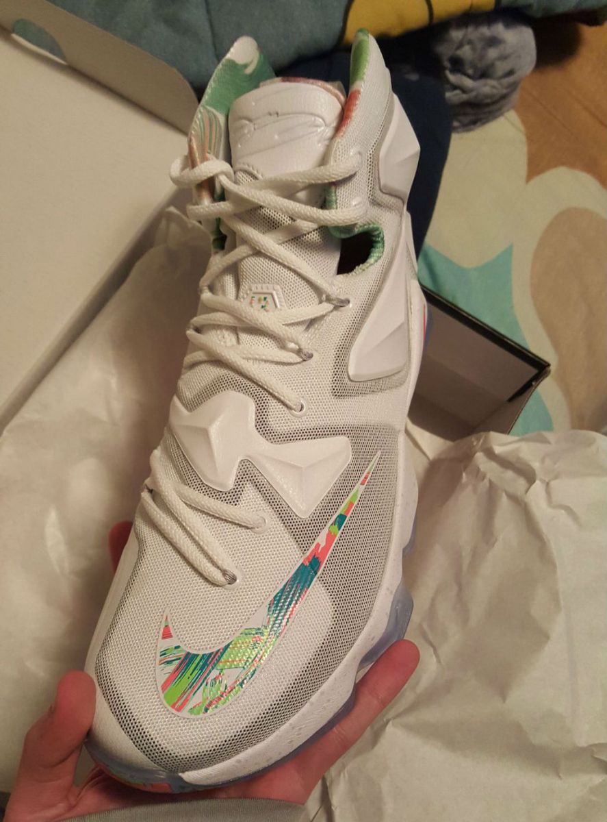 The Nike LeBron 13 Wears Pastels for Easter, image size:887x1200