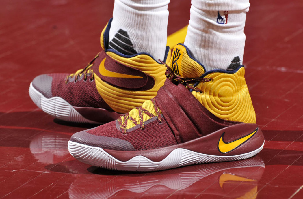 Kyrie 2 maroon hotsell