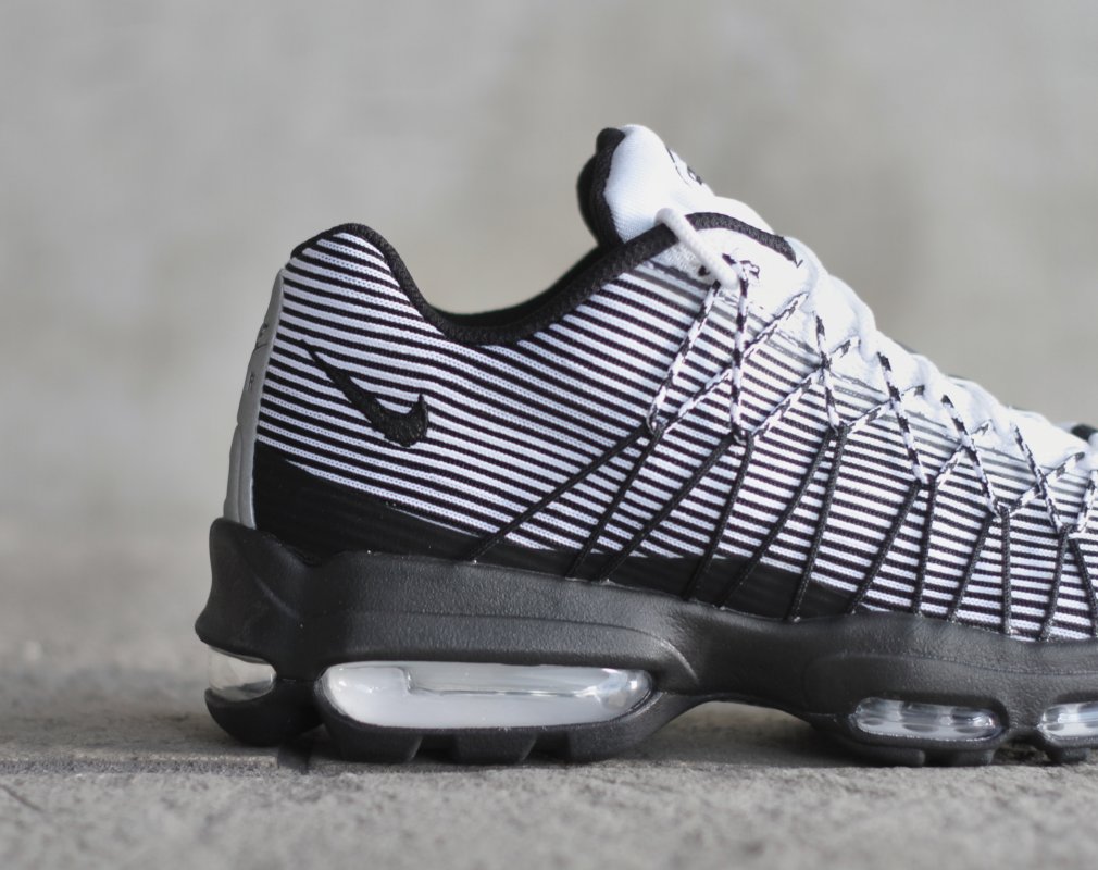 The Nike Air Max 95 Shows Off Its Stripes