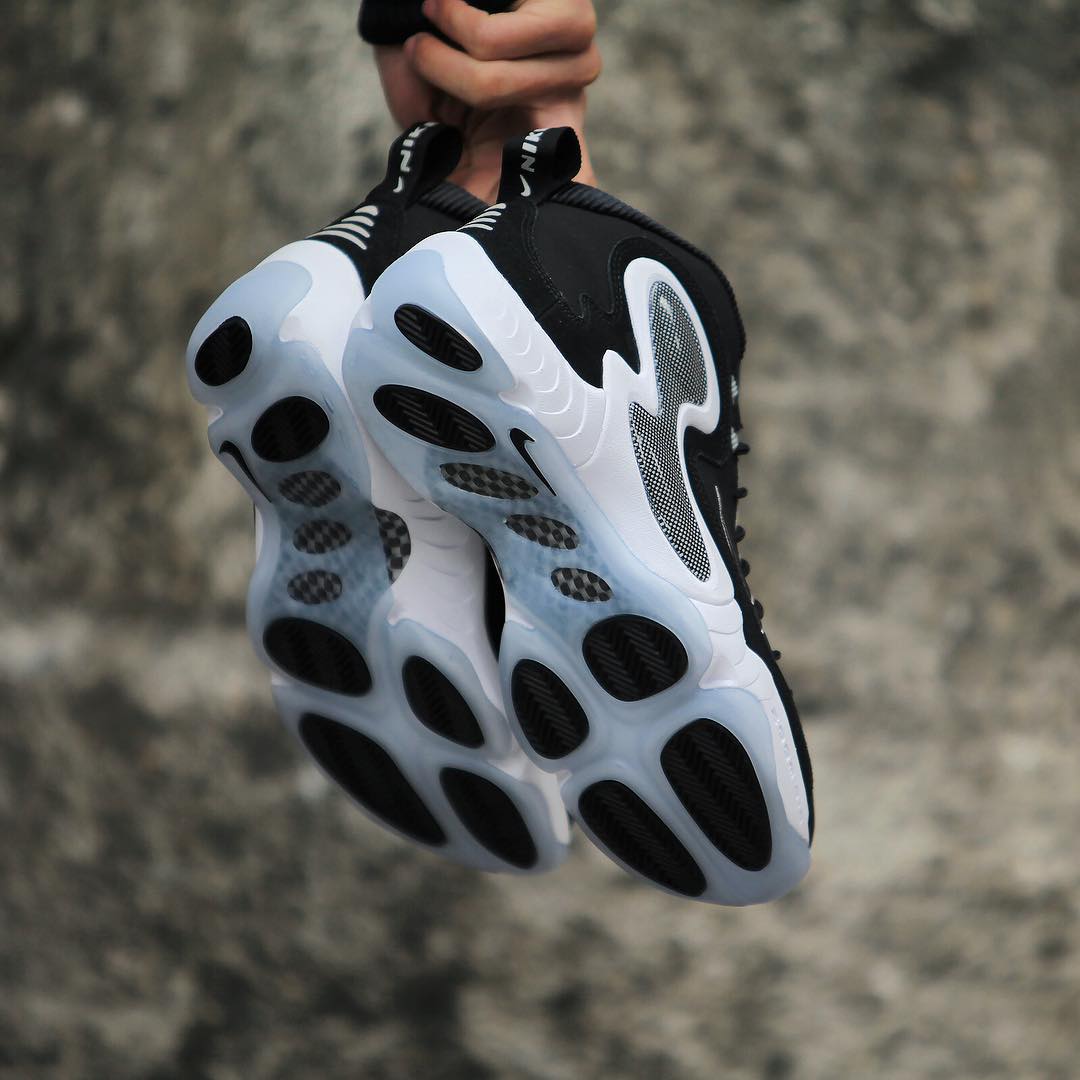 This New Nike Hawk Flight Colorway Should Look Familiar
