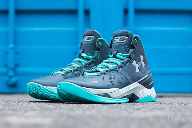 An Official Look at Steph Curry s Rainmaker Sneakers
