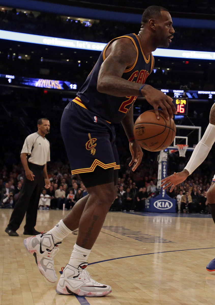 Lebron 13 low on feet hotsell