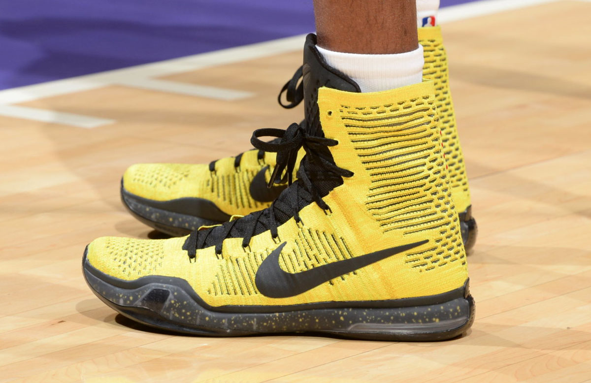 SoleWatch: Kobe Bryant Had Two Pairs of Nikes for Opening Night