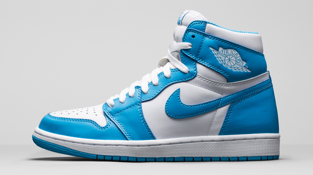 Blue and white retro 1s best sale