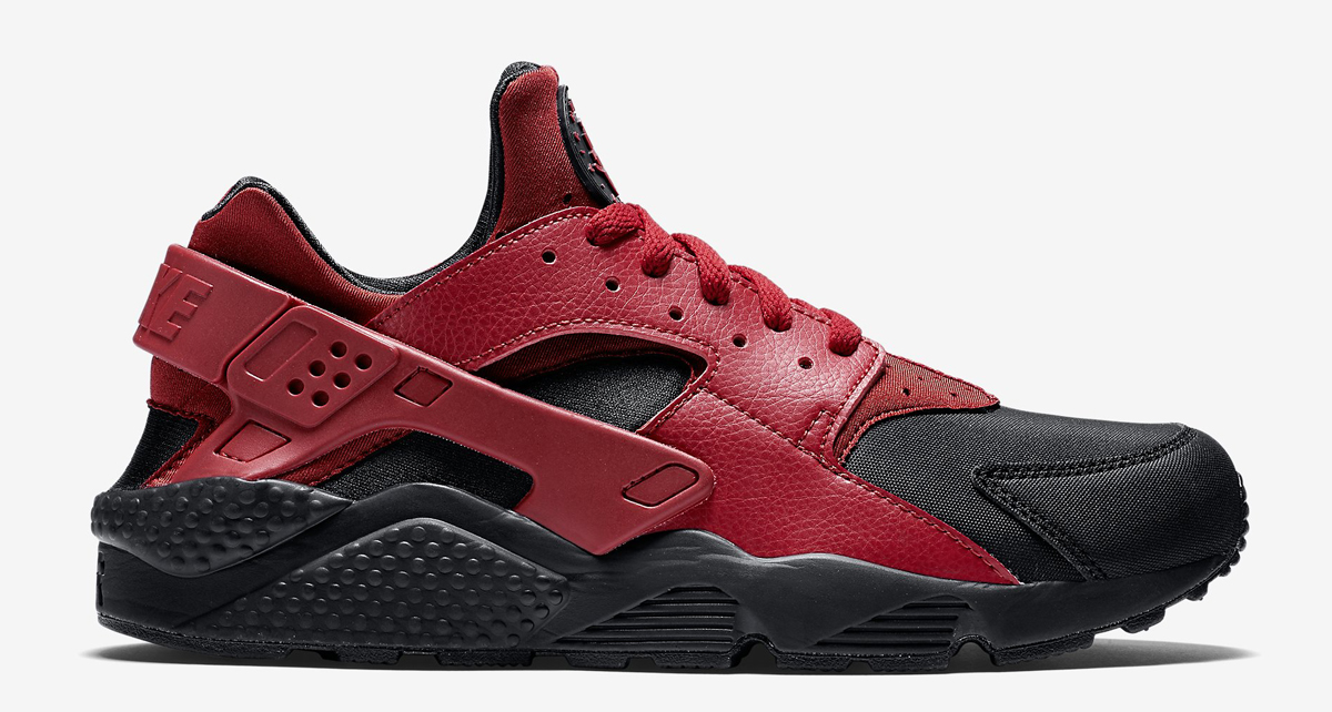 All red huaraches nike best sale