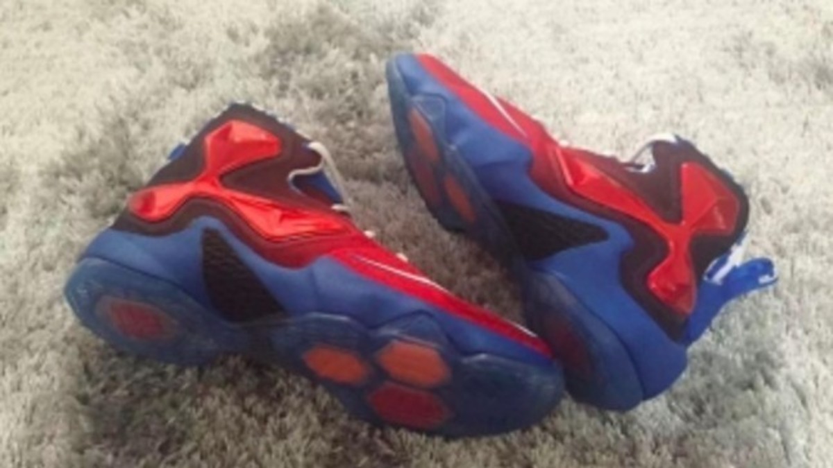 Lebron 13 blue and red online