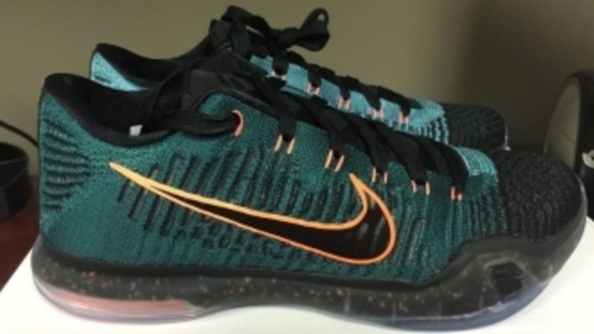 k*n様 HTM × Nike Kobe 10 Elite 27.5㎝ 2013 Nike Kobe (9)IX Elite High Nola Gumbo Maestro (630847