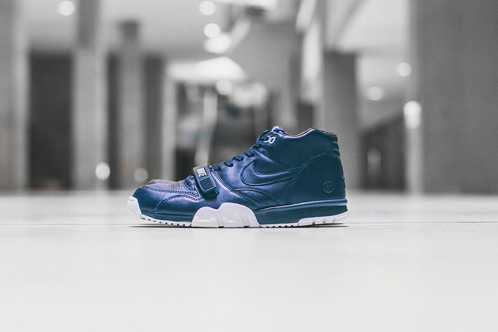 スニーカー Fragment Design x Air Trainer 1 Mid SP White Wolf Grey 2015 A First Look at the fragment design x NikeLab Air Trainer 1