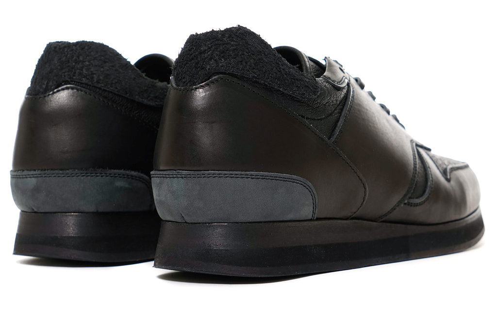 Hender Scheme カラビナ black Hender Scheme's Luxurious New Balance Rip-Off Is Back in