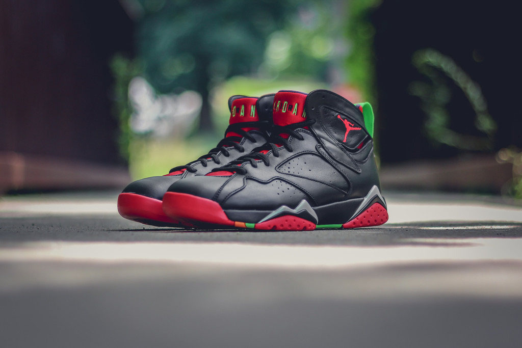 Jordan 7 marvin martian on sale