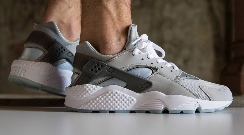 See How the MAG Nike Air Huaraches Look On feet