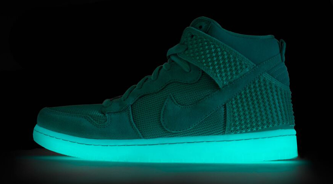 Dunk high tops glow in the dark best sale