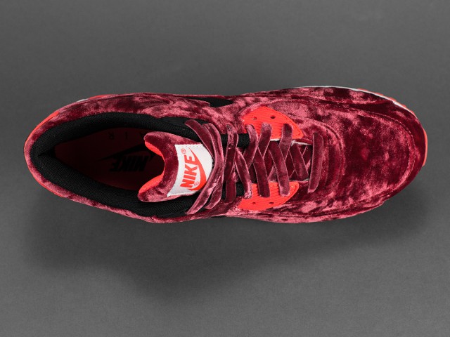 The 'Red Velvet' Nike Air Max 90 Lands Overseas Next Week