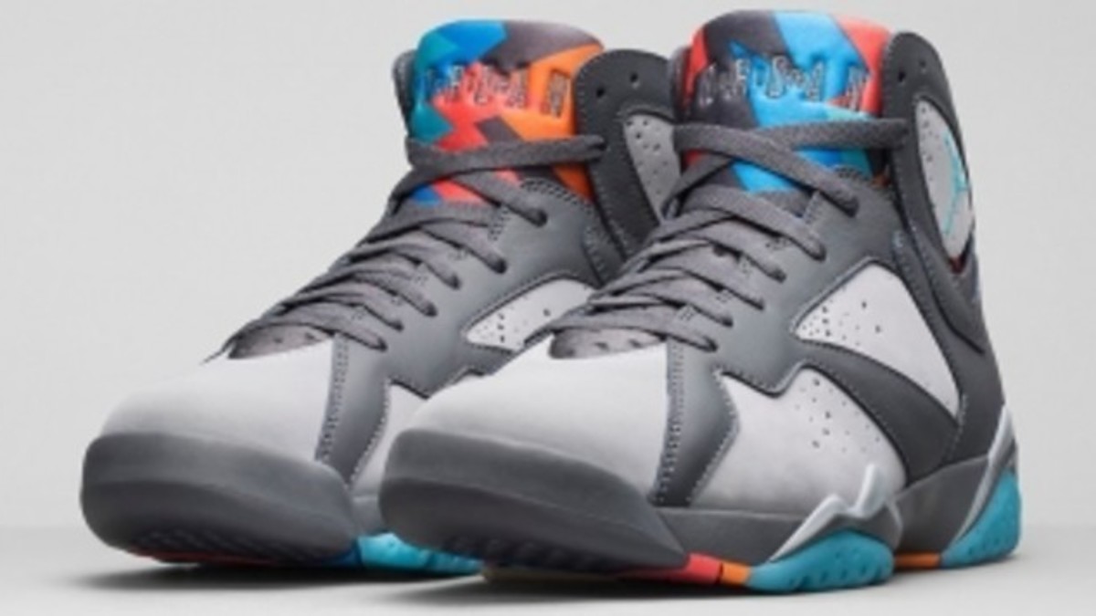 靴 NIKE AIR JORDAN 7 RETRO \
