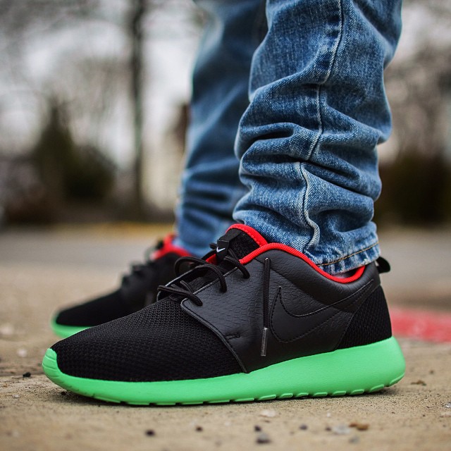 Nike roshe one yeezy best sale