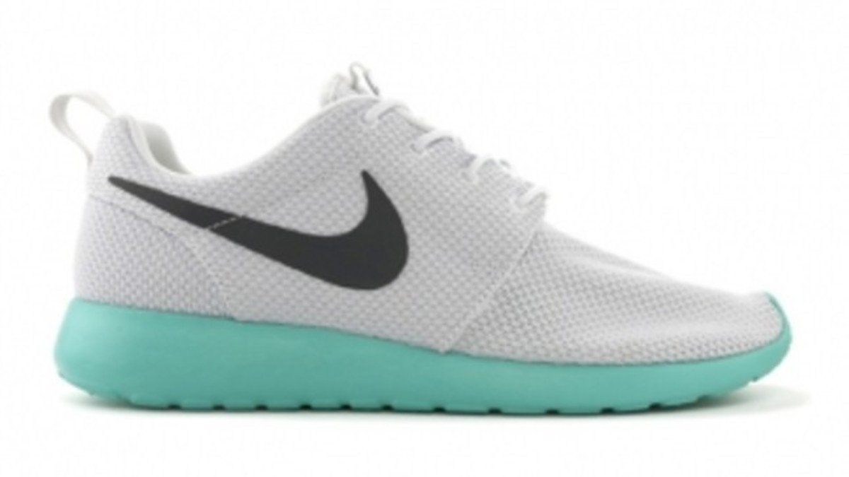 Nike roshe run best colorways online