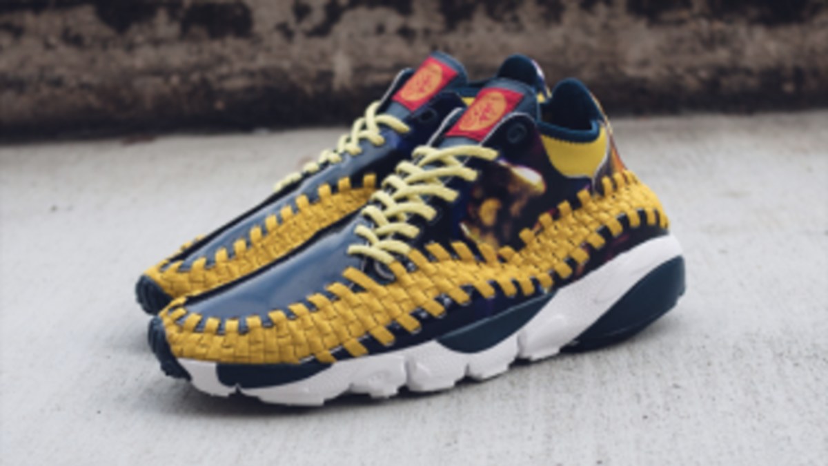 NIKE AIR FOOTSCAPE WVN CHK YOTH QS Nike Air Footscape Woven