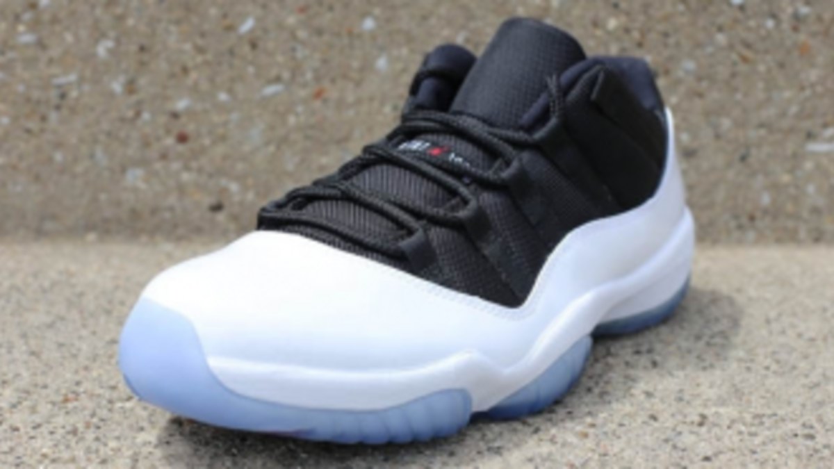 Jordan 11 tuxedo low best sale