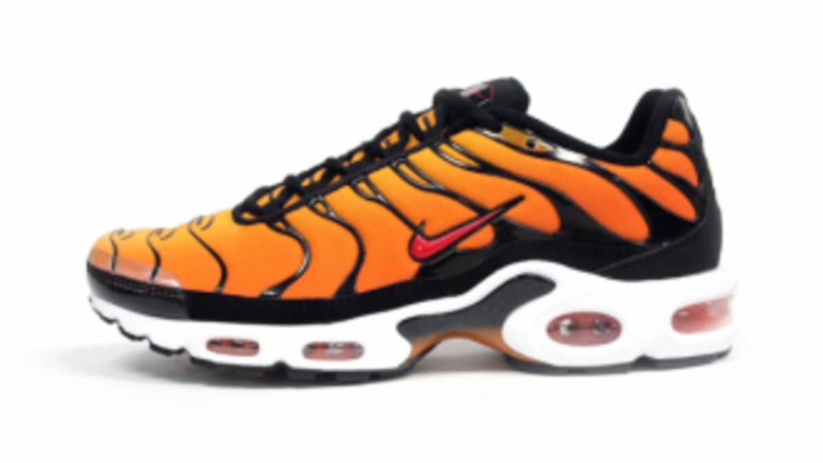 Nike Air Max Plus Tour Yellow Team Orange Black