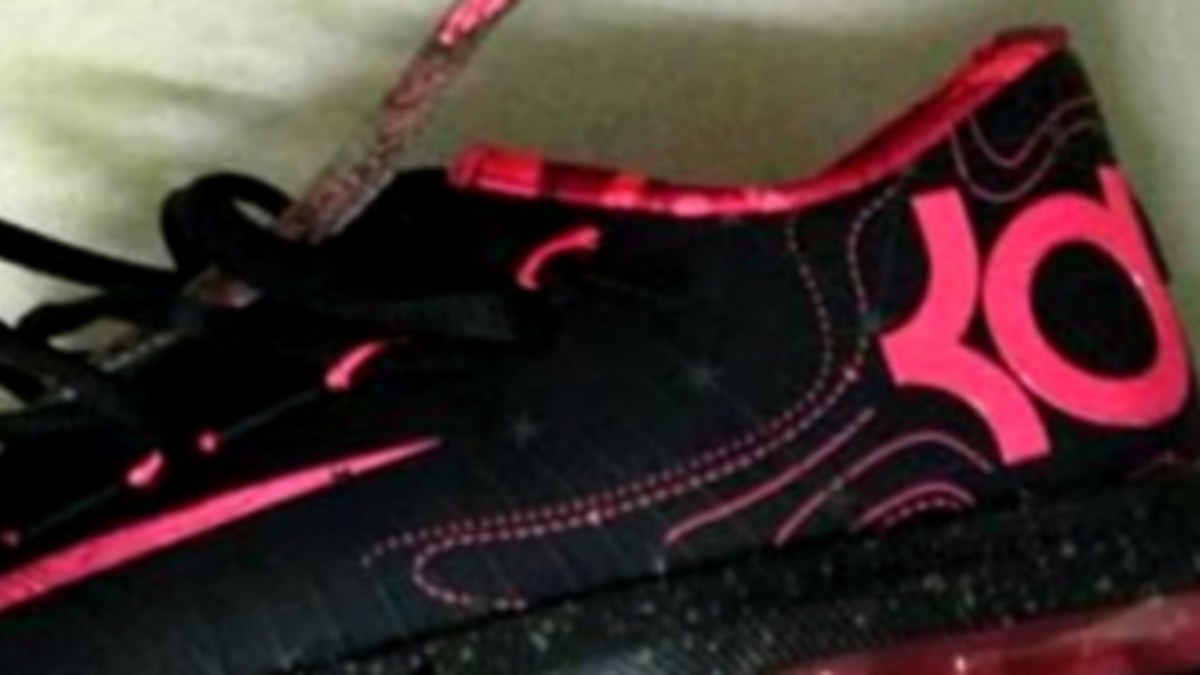 Kd 6 black and pink online