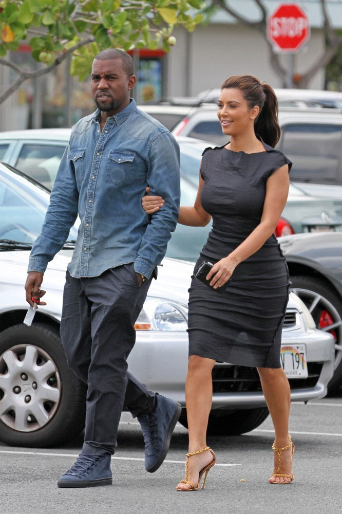 SoleWatch Kanye West Wears Balenciaga Arena in Navy