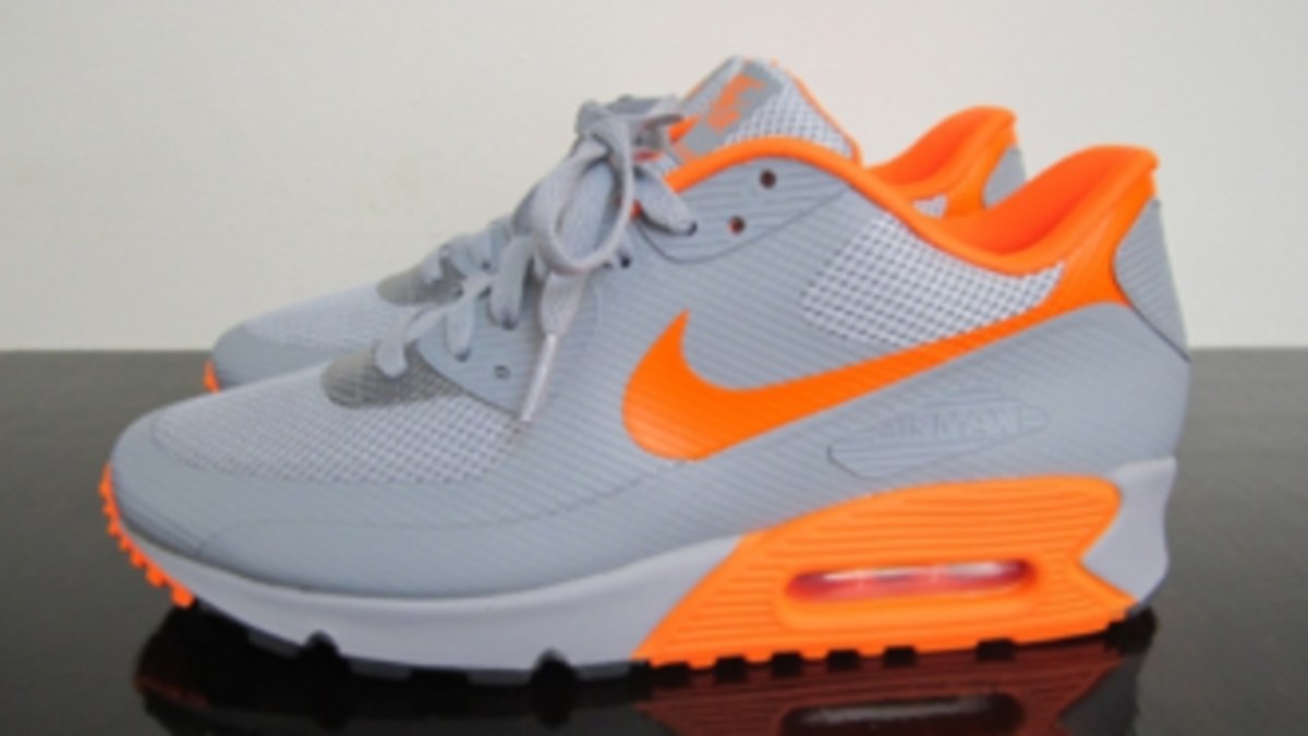 Nike Air Max 90 Hyperfuse Stealth Total Orange