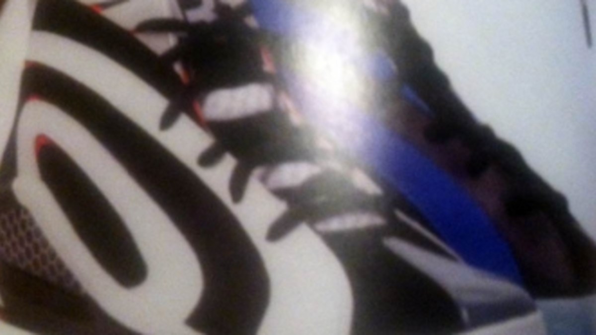 Reebok Shaqnosis 2012 Sample