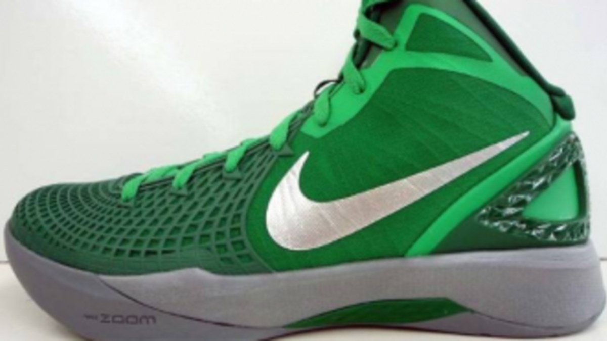 Nike Zoom Hyperdunk 2011 Supreme Lucky Green Gorge Gree