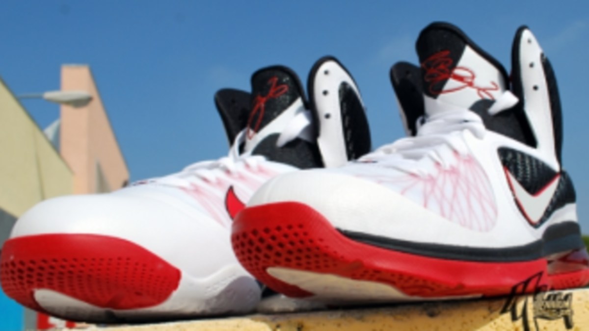 Lebron 9 white black red best sale