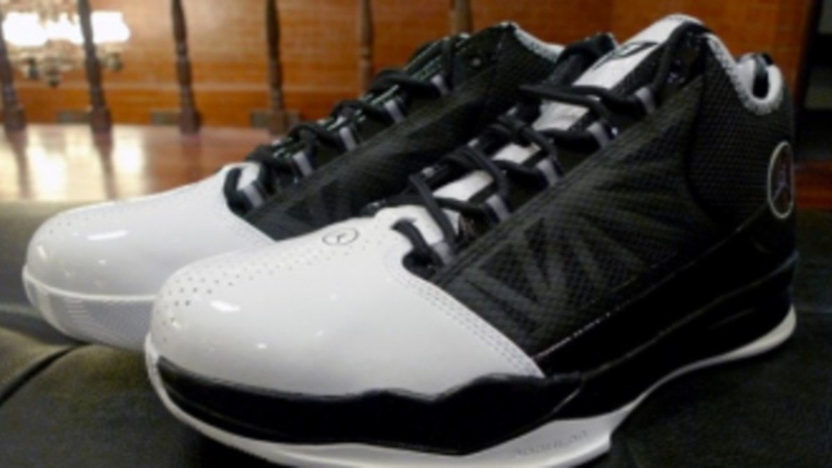 ★Jordan CP3.IV Jordan CP3.IV - Black/Varsity Purple - White - New Images