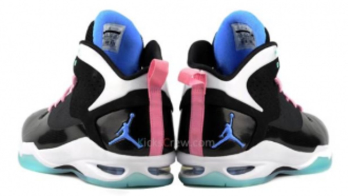 Nike Jordan Fly Wade South Beach Release Reminder: Jordan Fly Wade 