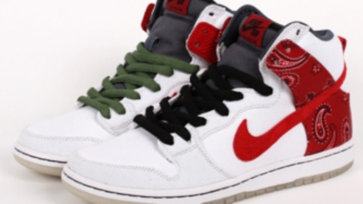 Nike SB Dunk High Cheech Chong Detailed Images