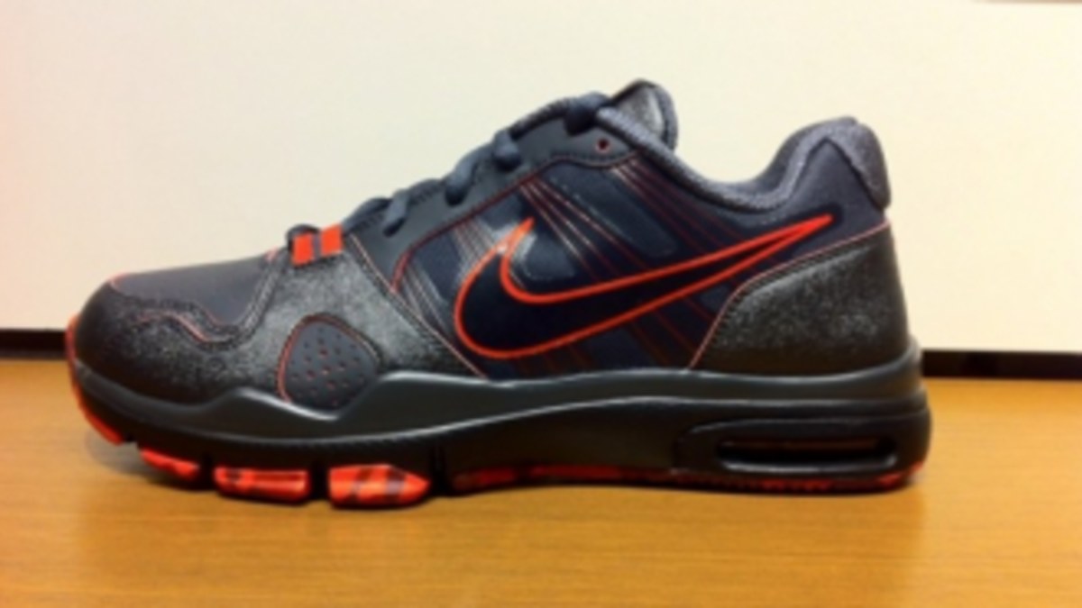 NIKE TRAINER 1.2 LOW MANNY PACQUIAO Air-Trainer-SC-Manny-Paquiao-  main image 3