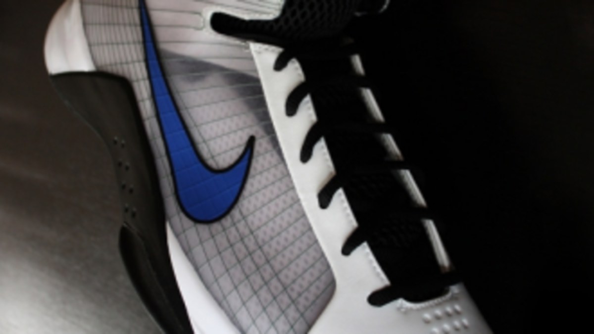 Nike Hyperdunk Performance Review