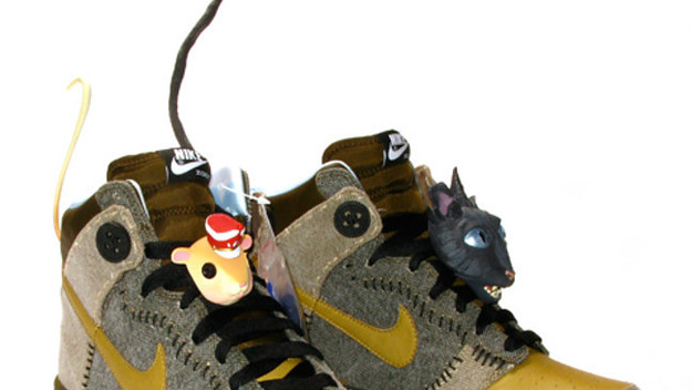 Coraline nike sb dunks best sale