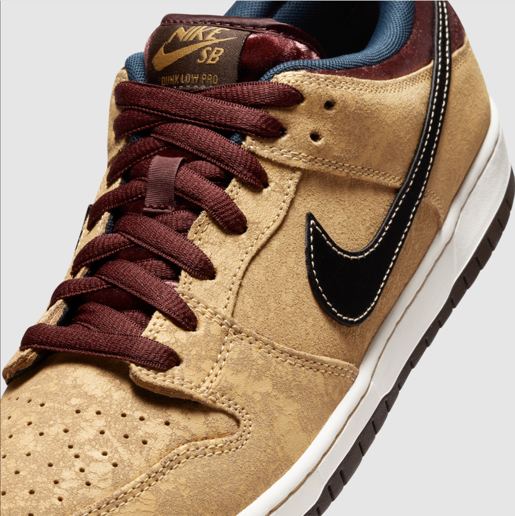 靴 Nike SB Dunk Low Pro \"City of Cinema NikeSB Dunk Low Pro | City of Cinema - YouTube