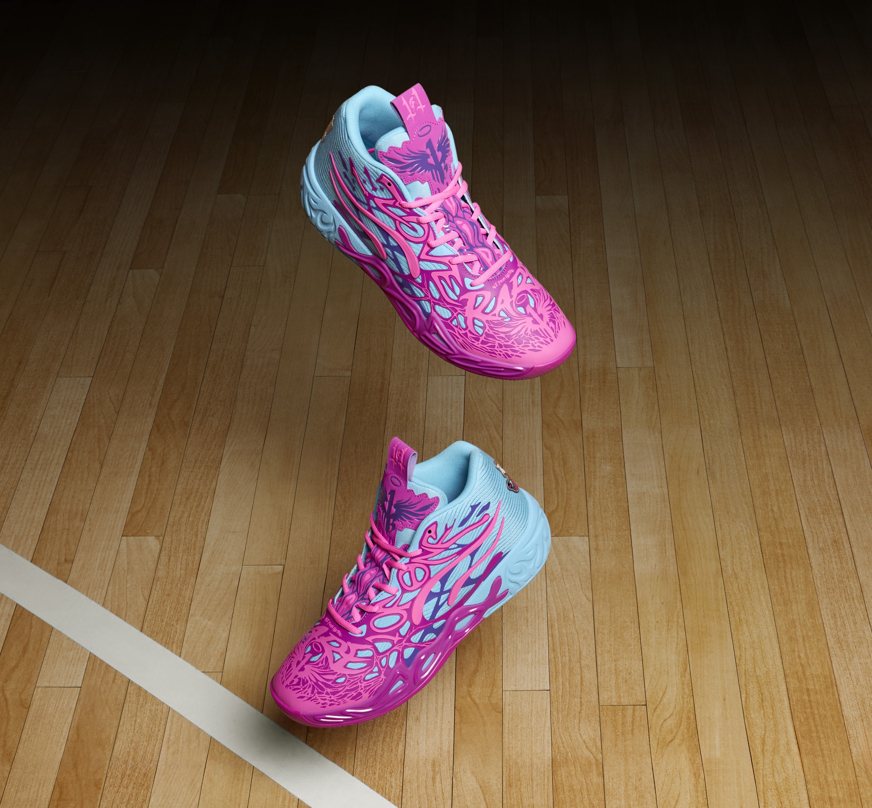 シューズ(男性用) MB.04 Iridescent Hornets PUMA x LAMELO BALL MB.04 Iridescent Men's Basketball Shoes