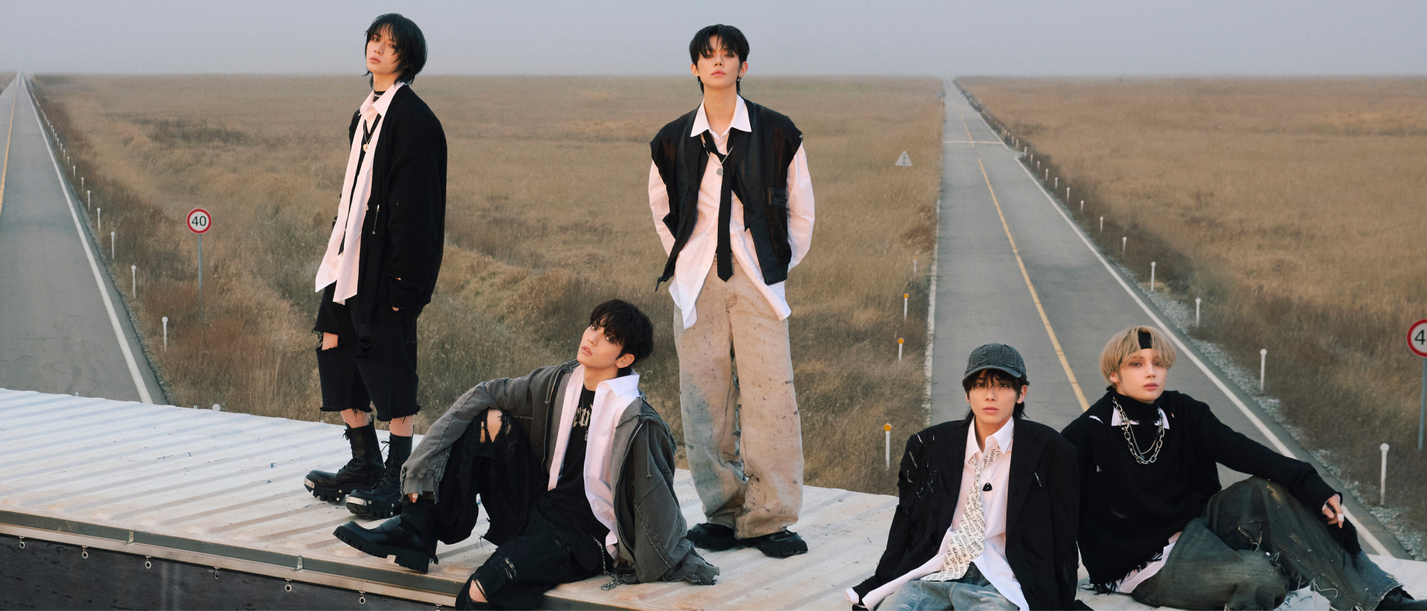 TXT TOMORROM X TOGETHER シーズングリーティング2021 TOMORROW X TOGETHER 2021 SEASON'S GREETINGS」発売決定